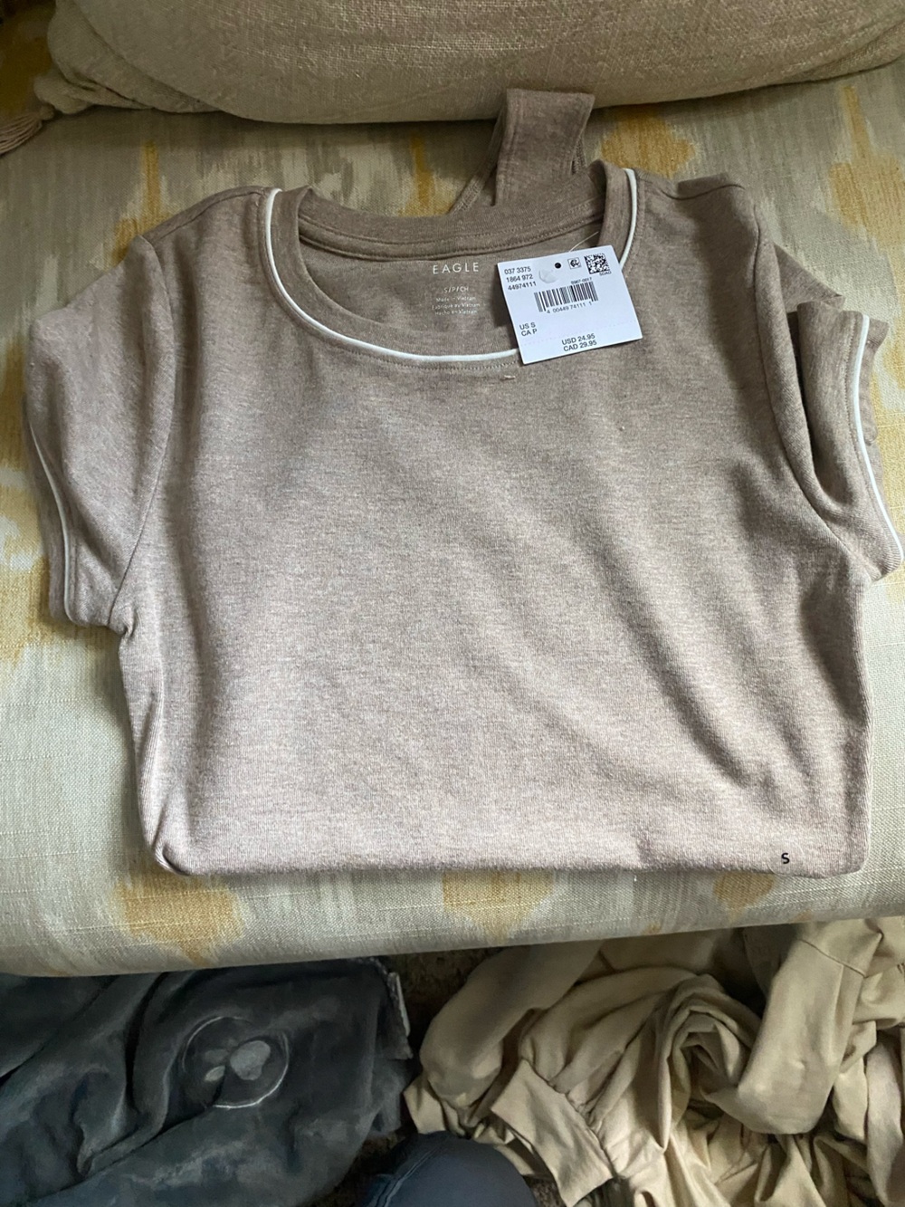 American eagle snap bottom Soft Tan Crewneck Top